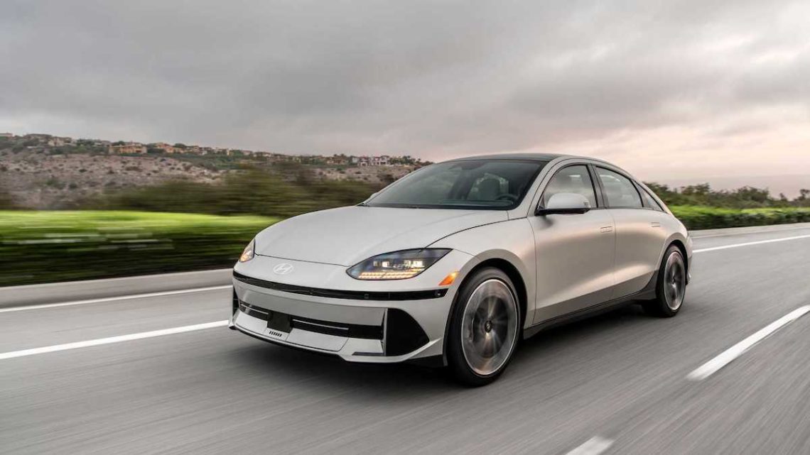 سيارة كهربائية