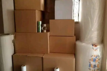 مصنع كراتين بالجملة وأماكن بيع شنط تخزين الملابس وبابلز التغليف